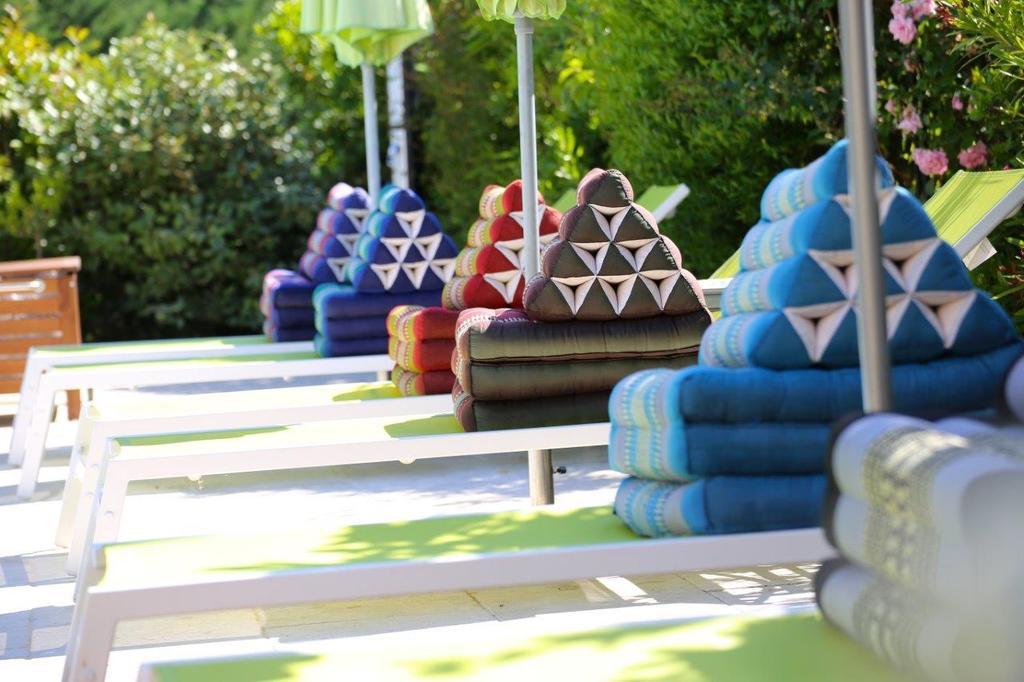 Mas De Mariette Bed & Breakfast Noves ภายนอก รูปภาพ
